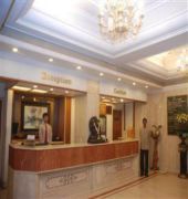 ホテルVictor Palace コールハープル エクステリア 写真